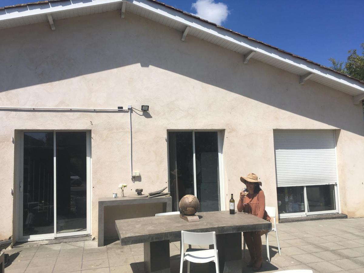 Appartements tourisme meublés Com'in Médoc Lesparre-Médoc Exterior foto